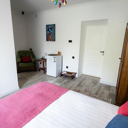 Metelitsa Hotel Karagandy エクステリア 写真