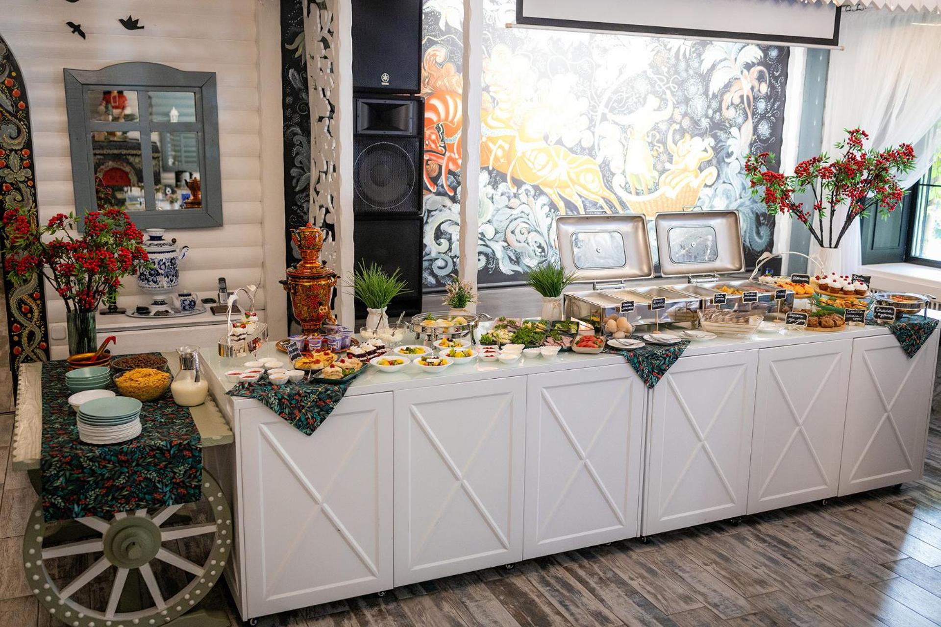 Metelitsa Hotel Karagandy エクステリア 写真